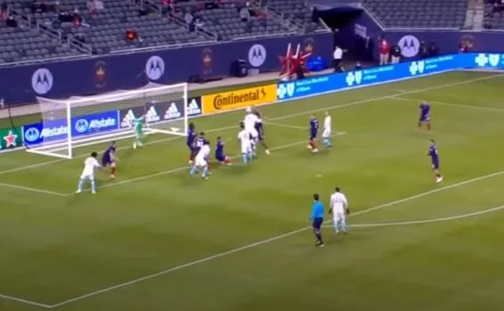 Adam Buksa trafił po raz drugi dla New England Revolution