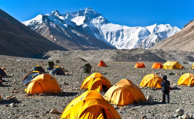 170 osób dziennie może wejść na Mount Everest. Nepal chce uniknąć tłumów na szczycie