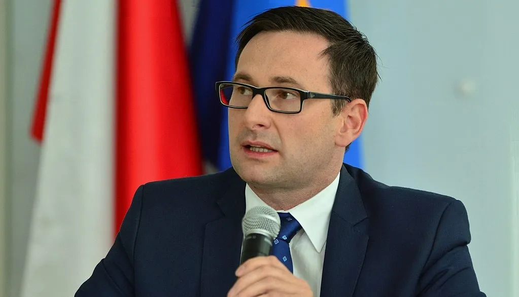 Gazeta kontra Obajtek i żądanie zakazu publikacji. Jest decyzja sądu
