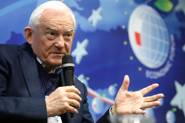 Leszek Miller odchodzi z SLD? "Nie jestem meblem"