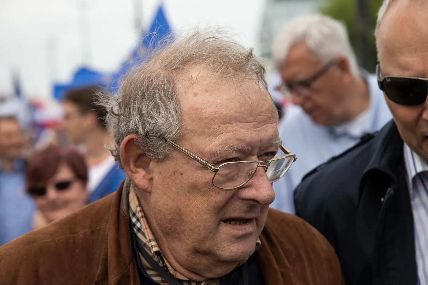 Michnik prosi Szwedów o pomoc finansową
