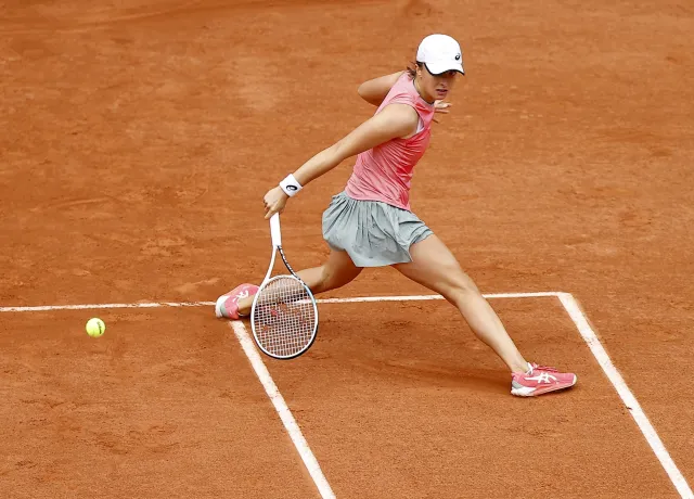 To był kosmiczny mecz! Iga Świątek w ćwierćfinale debla French Open