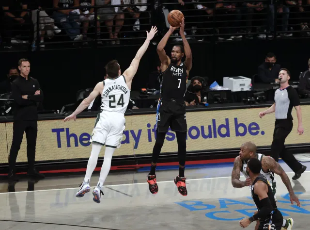 Durant zdobył 49 punktów. Nets blisko finału na Wschodzie