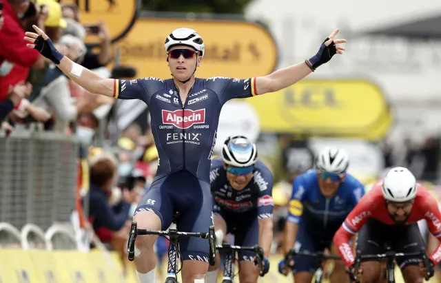 TdF: Wygrana Merliera w etapie naznaczonym kraksami faworytów