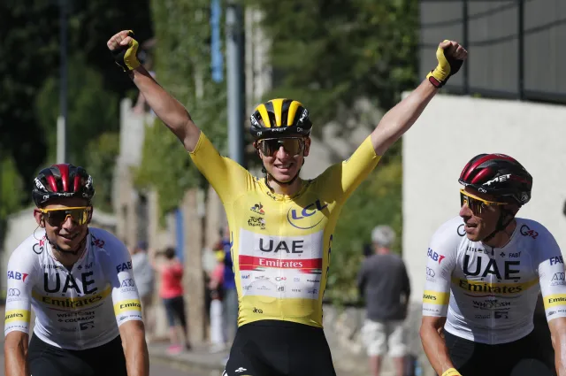 Tadej Pogacar po raz drugi wygrał Tour de France