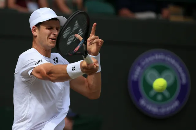 Hurkacz bez problemów odprawił Girona. Polak w 3. rundzie Wimbledonu