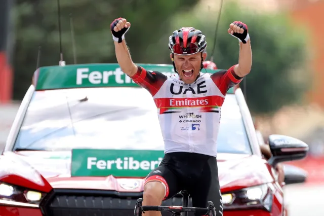 Rafał Majka po samotnej ucieczce wygrał 15. etap wyścigu Vuelta Espana!