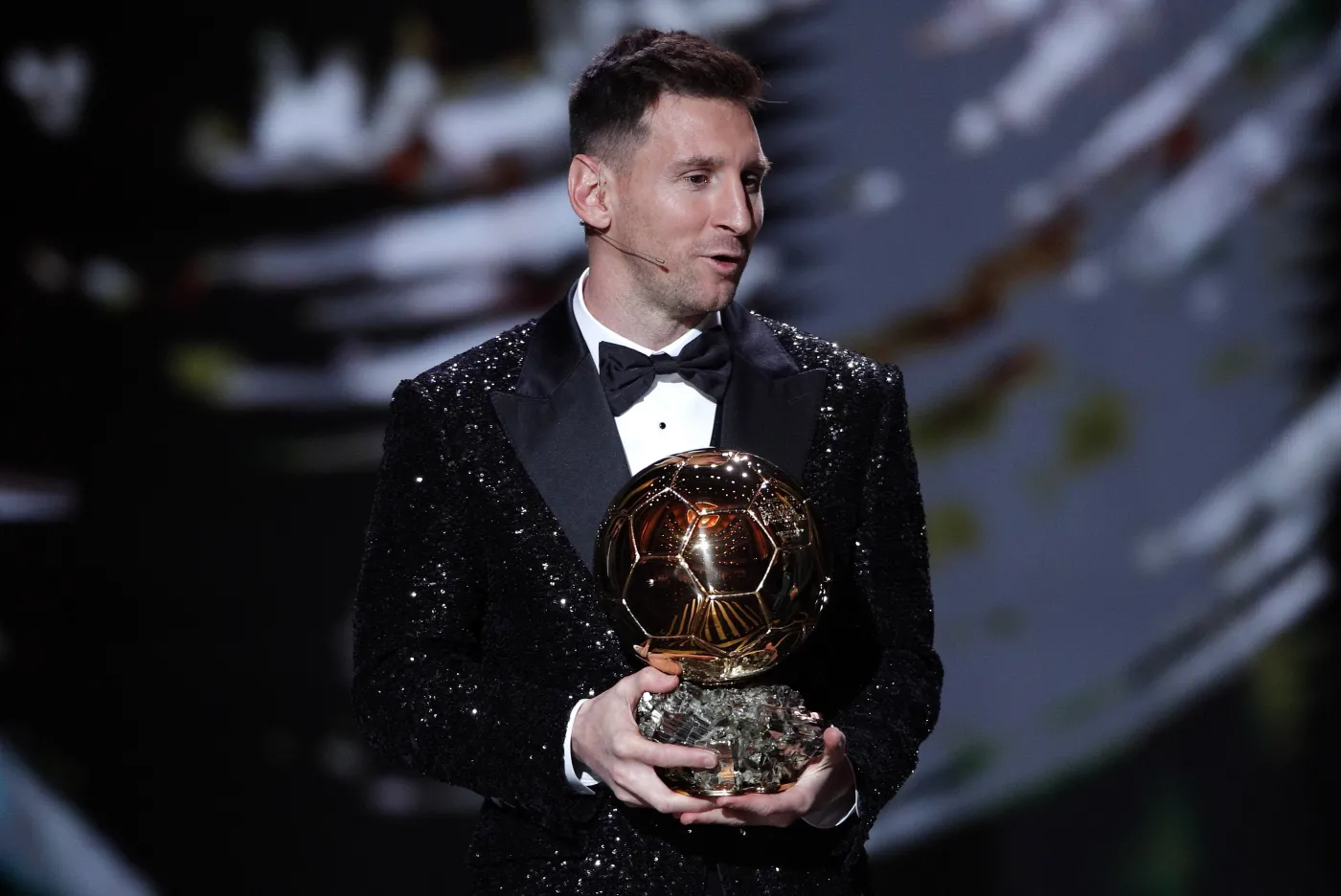 Kibice kwestionują wybór "France Football". Złota Piłka należała się Lewandowskiemu