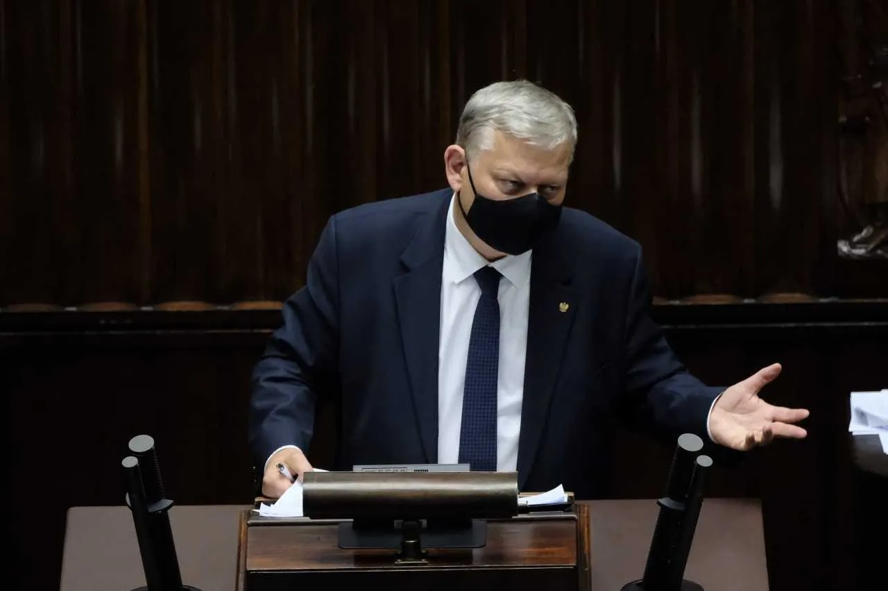 Zagadka zegarka Kaczyńskiego rozwiązana? Suski: To nawiązanie do Leonarda da Vinci