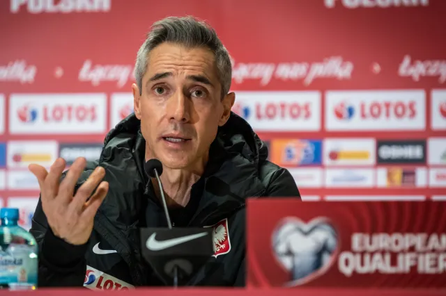 Paulo Sousa i Matty Cash spotkali się w ambasadzie RP w Londynie