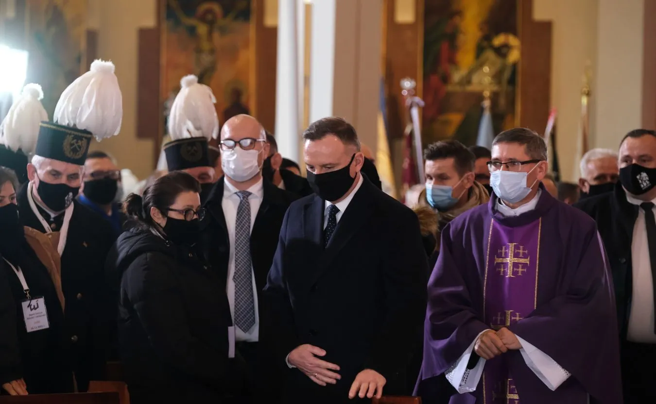 Duda, Witek, Macierewicz na obchodach 40. rocznicy pacyfikacji kopalni Wujek [ZDJĘCIA]