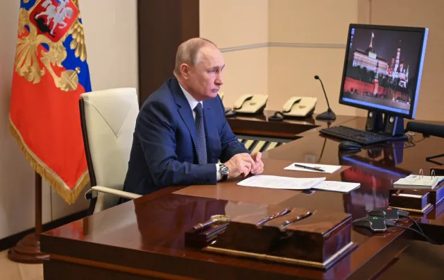 Putin podpisał ustawę o karach za "szerzenie dezinformacji"