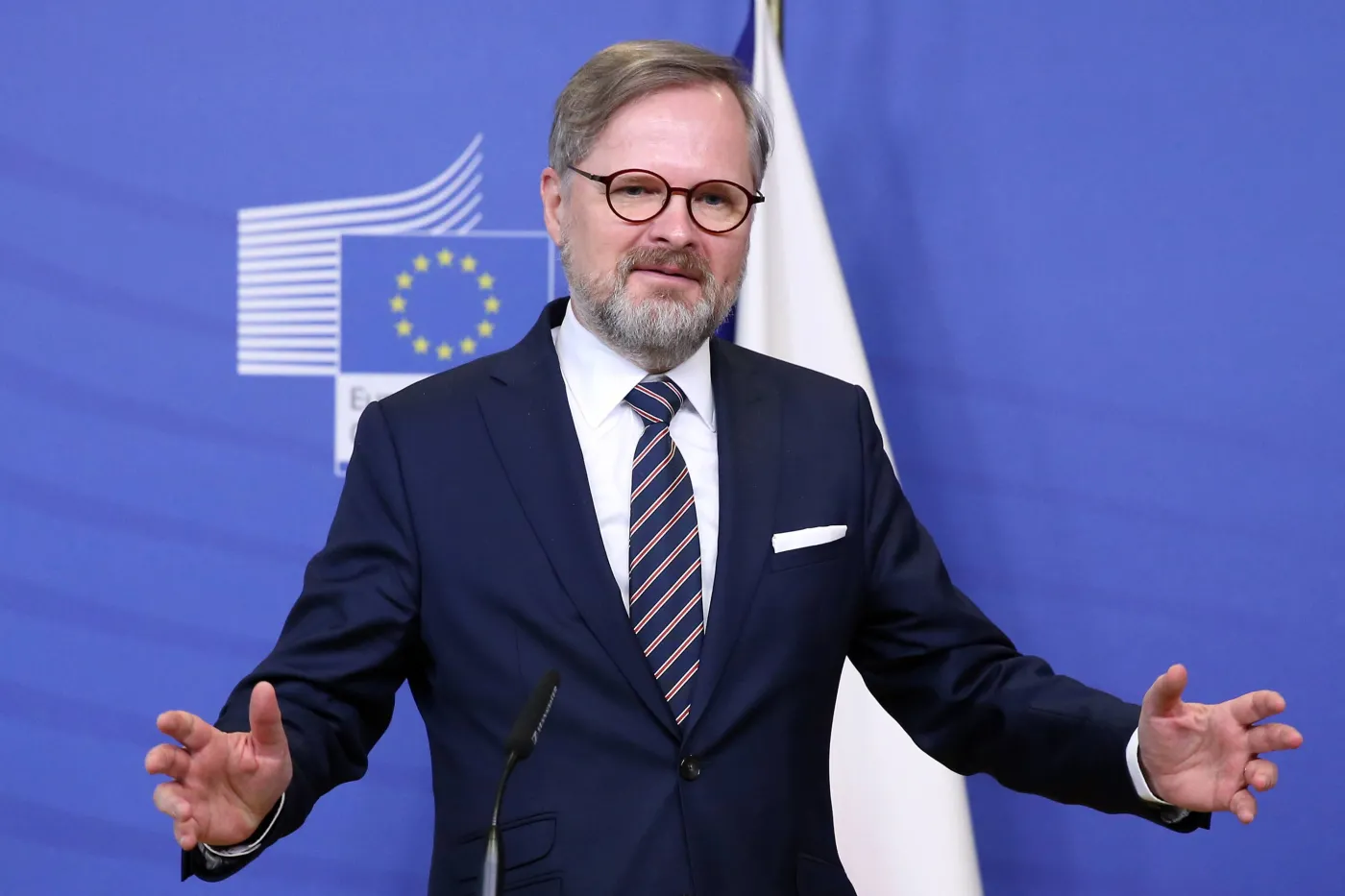 Premier Czech: Europa jest o krok od wojny
