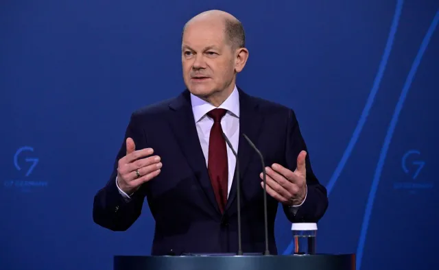 Scholz: Wszyscy w Rosji muszą wiedzieć, że przez Putina giną rosyjscy żołnierze