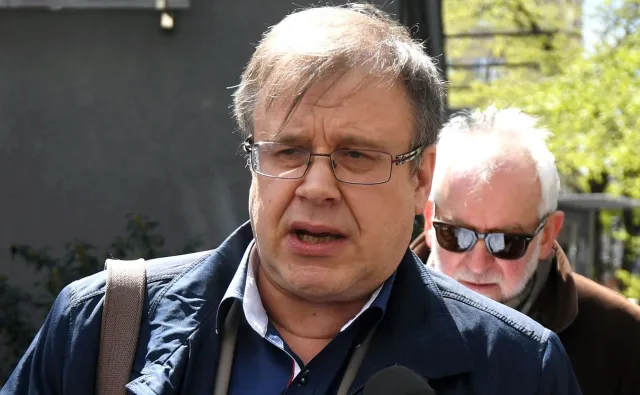 Jutrzenka znowu z audycją o "prokremlowskiej propagandzie". Prezes radia rezygnuje