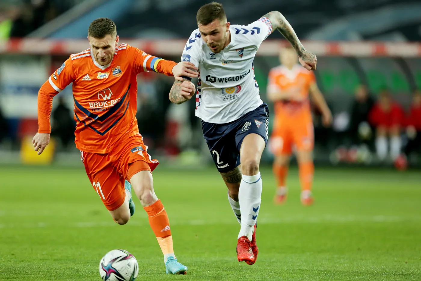 Górnik Zabrze grając w "10" uratował jeden punkt [WIDEO]