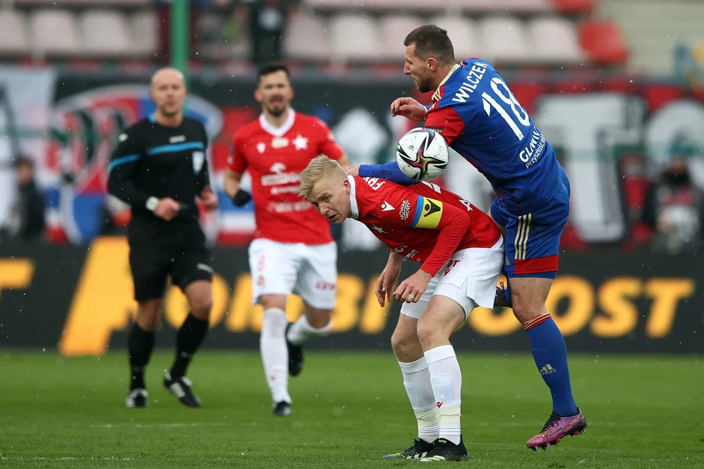 Wilczek dwa razy "ugryzł" Wisłę Kraków [WIDEO]