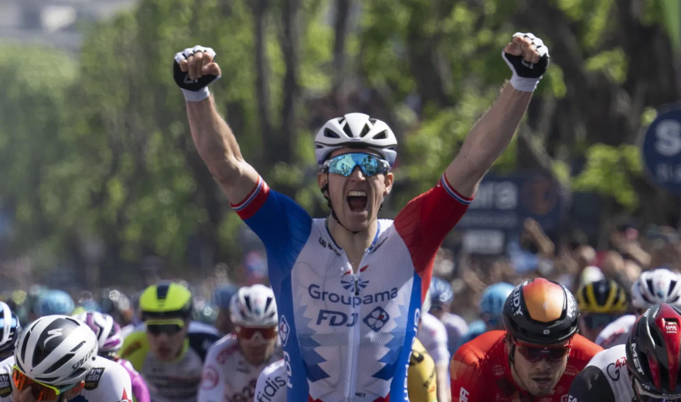 Giro d'Italia. Demare znów najszybszy, w czołówce bez zmian