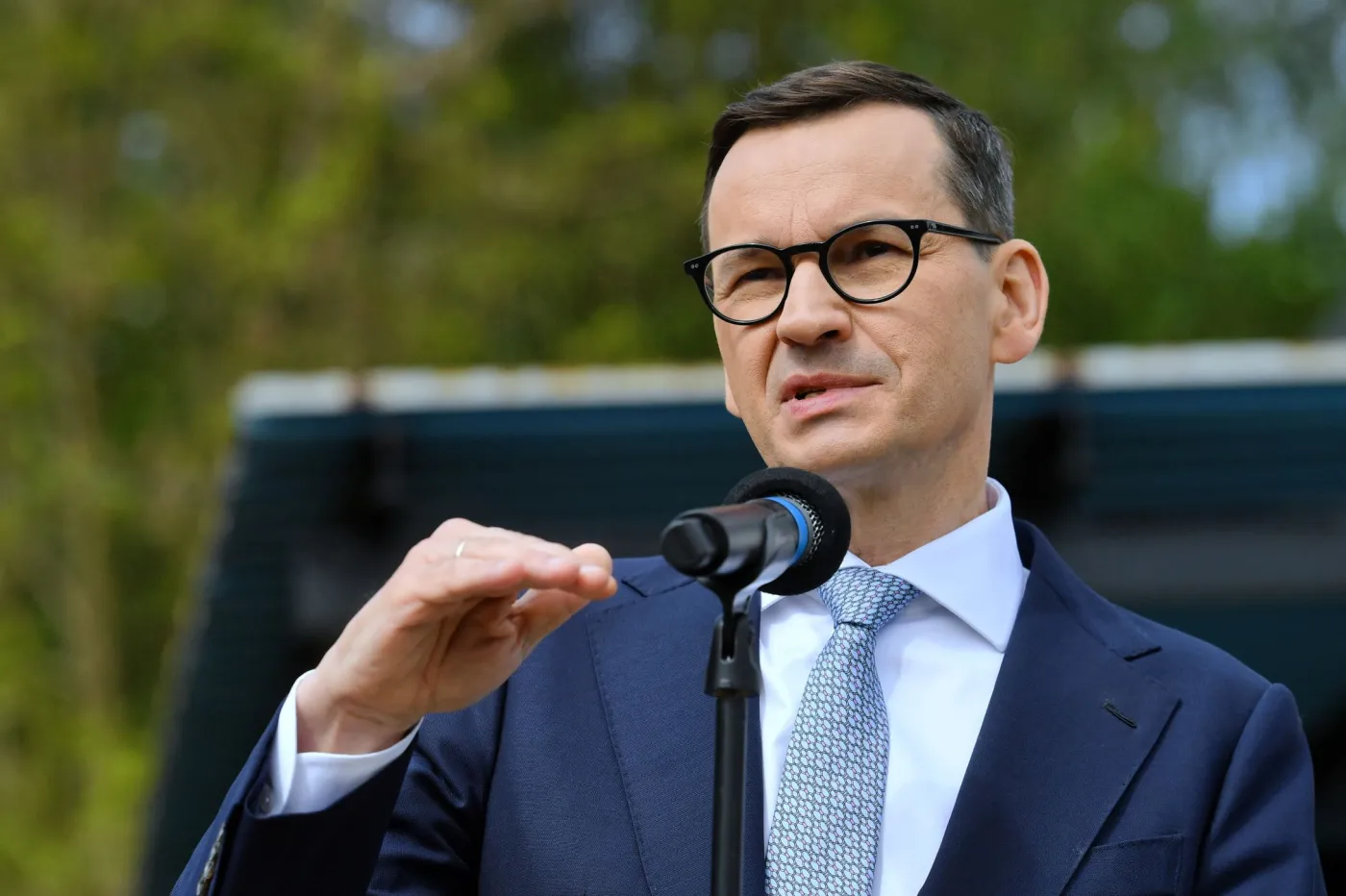 "Komu zaufacie, Tuskowi, który mówił o moherowych beretach, czy Kaczyńskiemu, który ma serce na dłoni?"