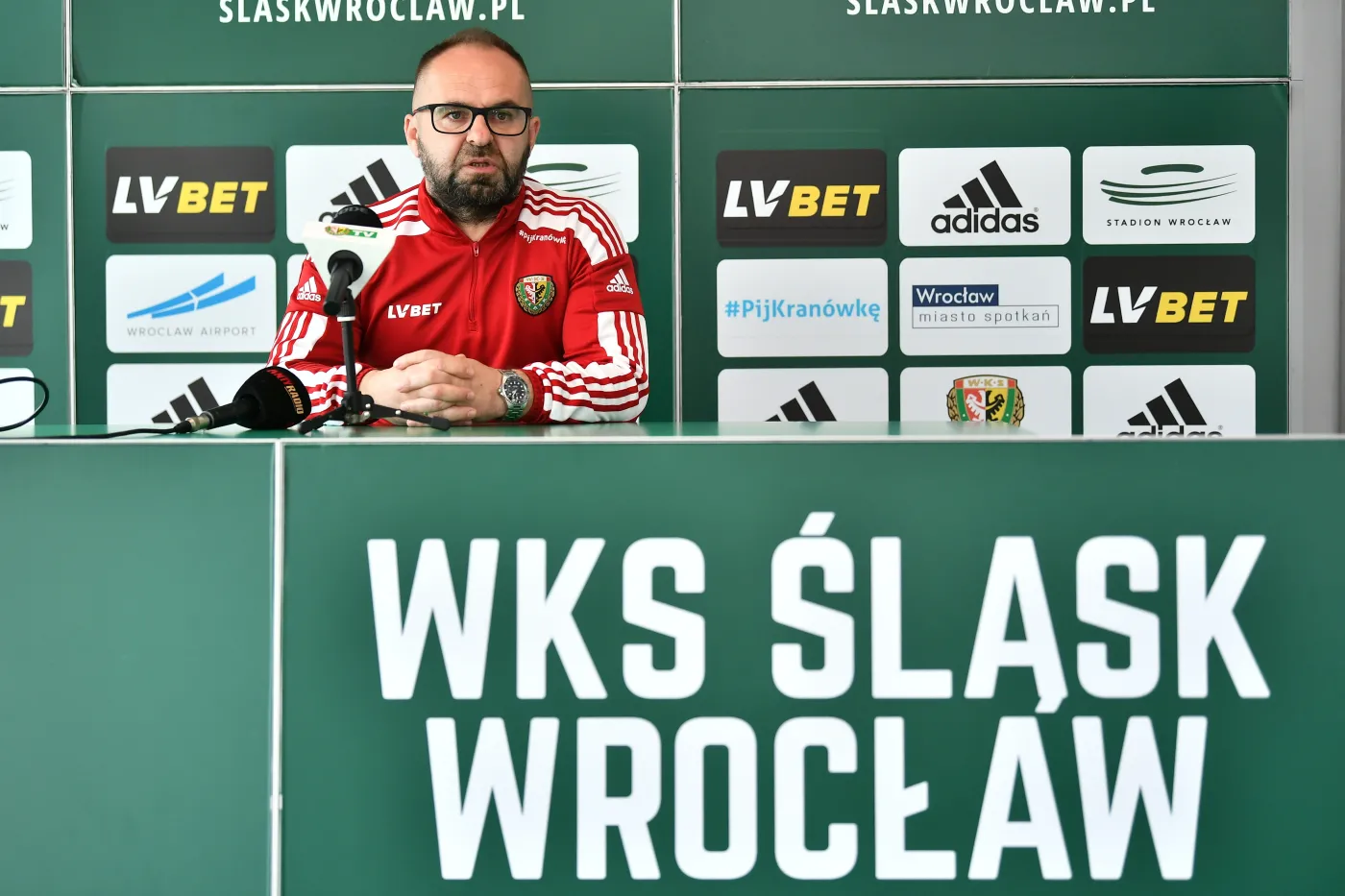 Tworek nie chciał powiedzieć, czy kibice "odwiedzili" piłkarzy na treningu