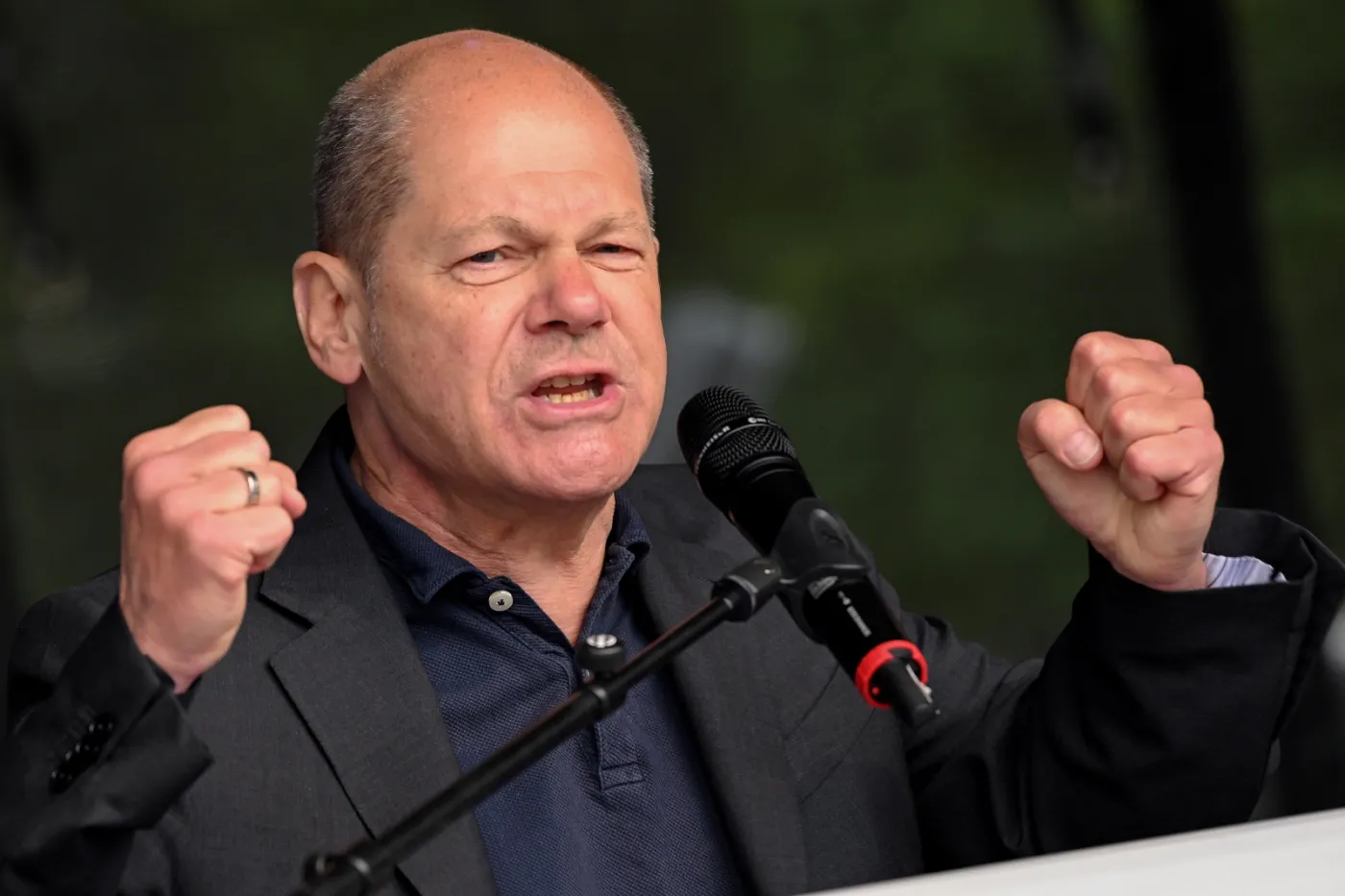 Scholz odcina się od pacyfistów i składa obietnicę Ukrainie. Wreszcie twarda deklaracja