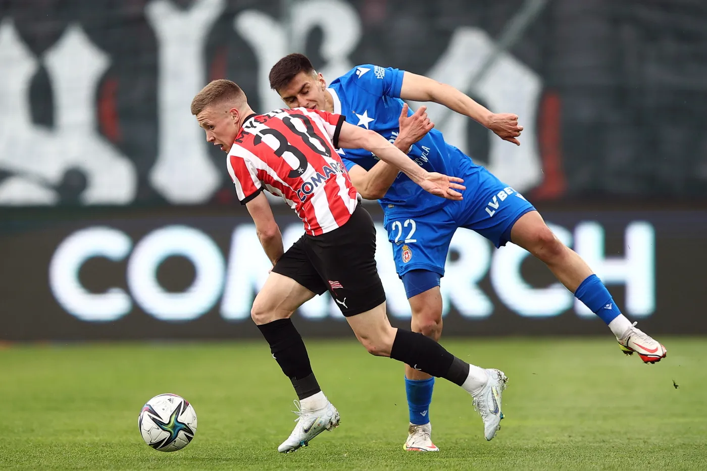 Nudno nie było, goli niestety też. Derby Krakowa na remis [WIDEO]