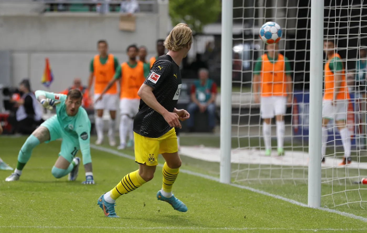 Dwa gole Brandta. Borussia Dortmund wicemistrzem Bundesligi