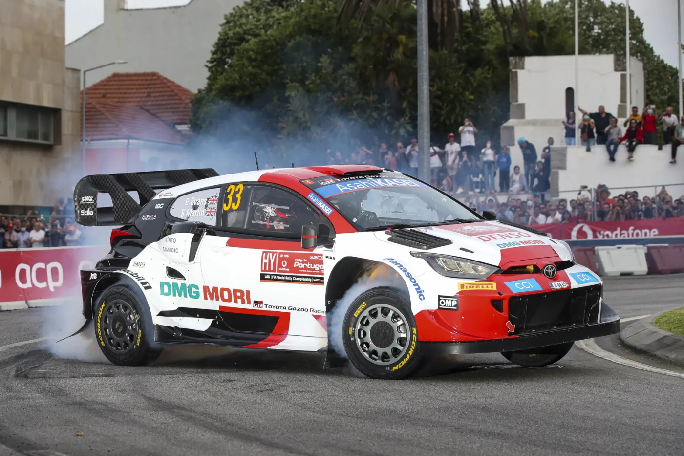 Elfyn Evans liderem po drugim dniu Rajdu Portugalii. Niezła jazda Polaków