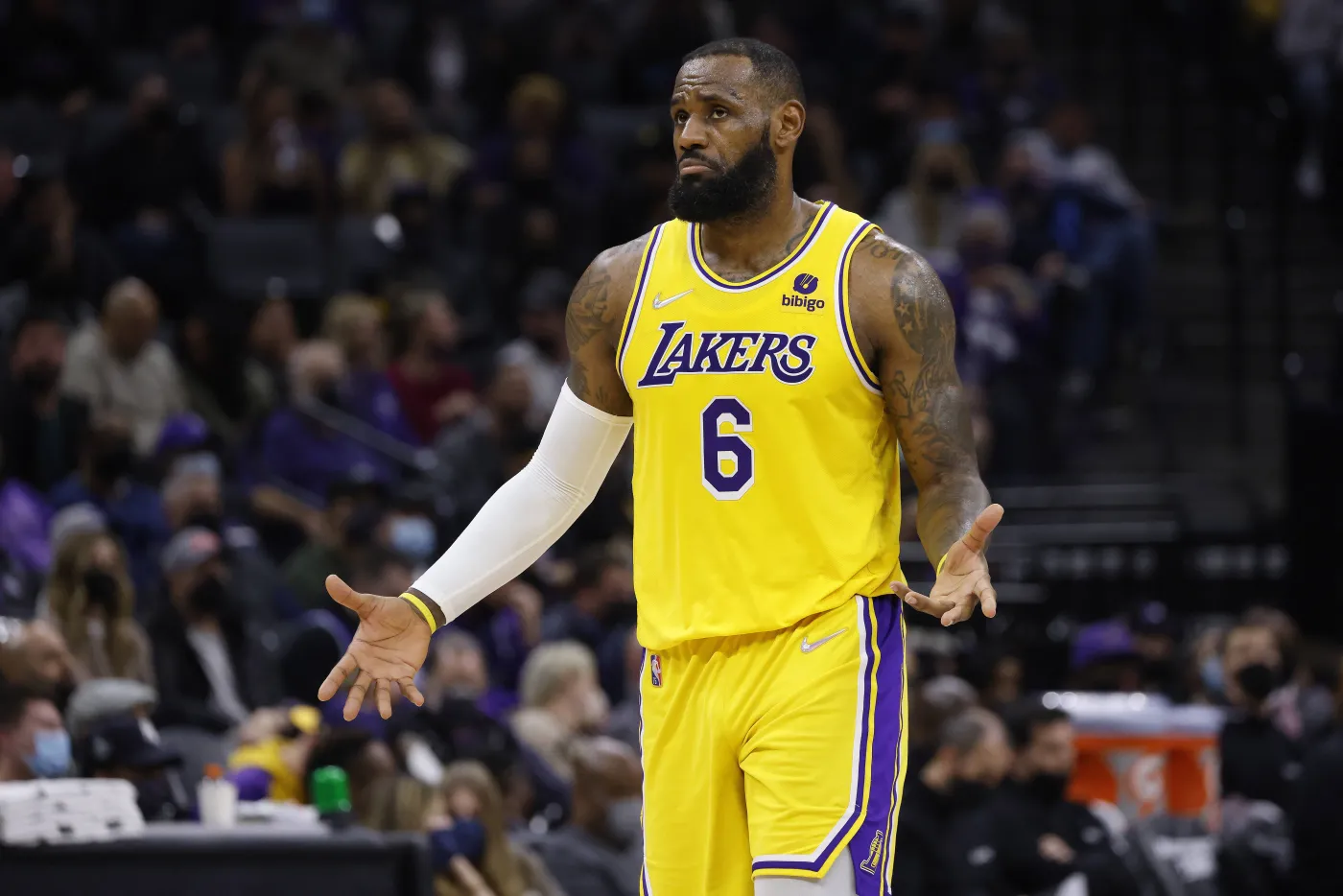 NBA. LeBron James i Kevin Durant wybrali składy na Mecz Gwiazd