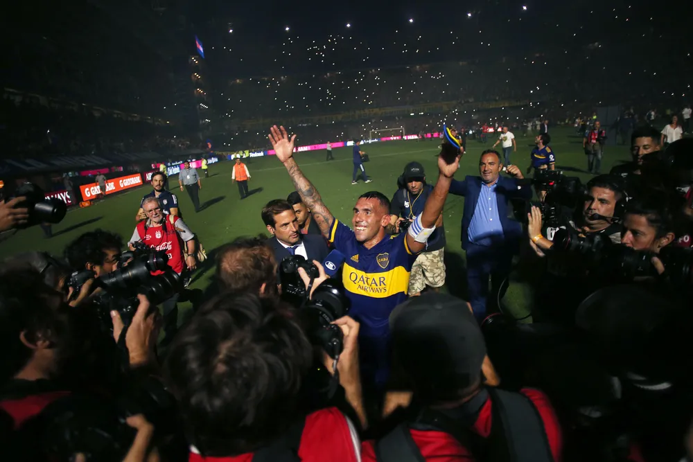 Carlos Tevez zakończył karierę. Powodem brak motywacji i sprawy rodzinne