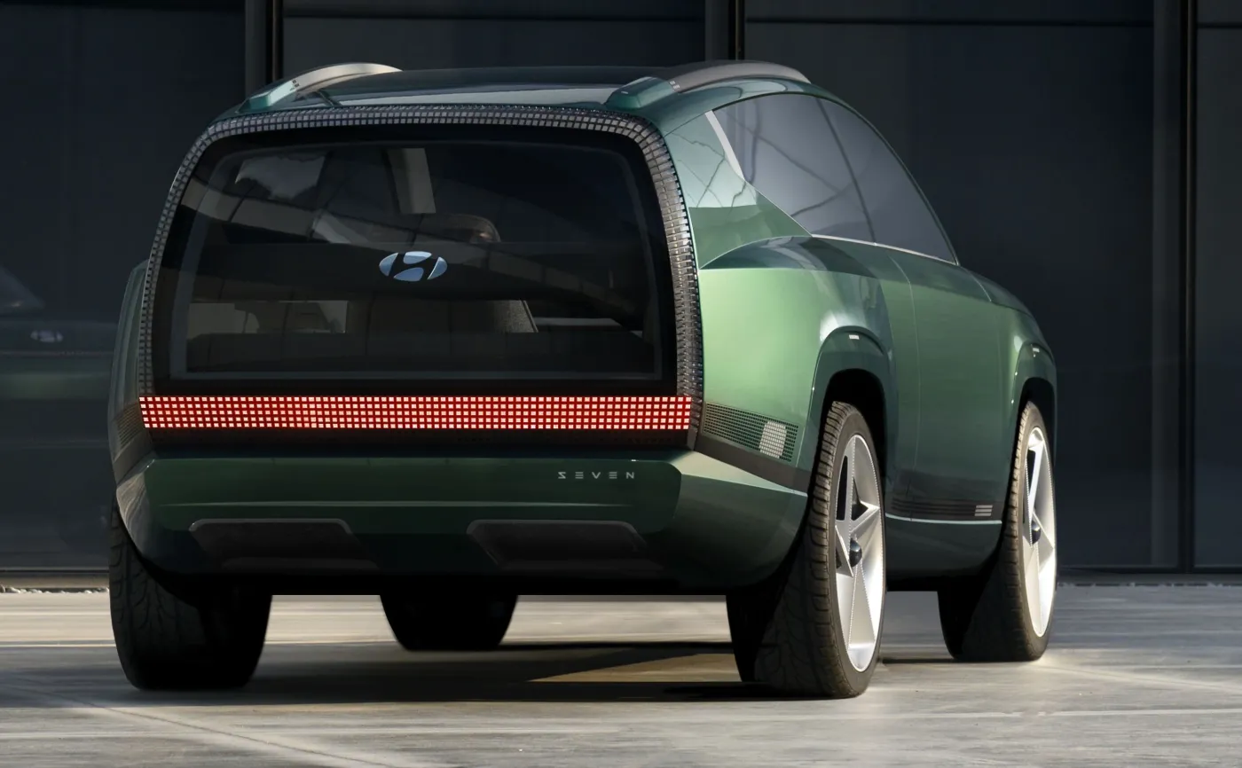 Hyundai SEVEN