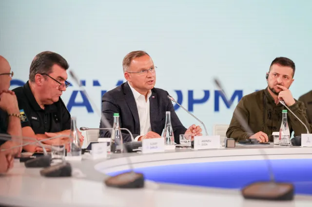 Prezydent Duda w Kijowie: Chcemy robić interesy opłacalne dla Polski i Ukrainy