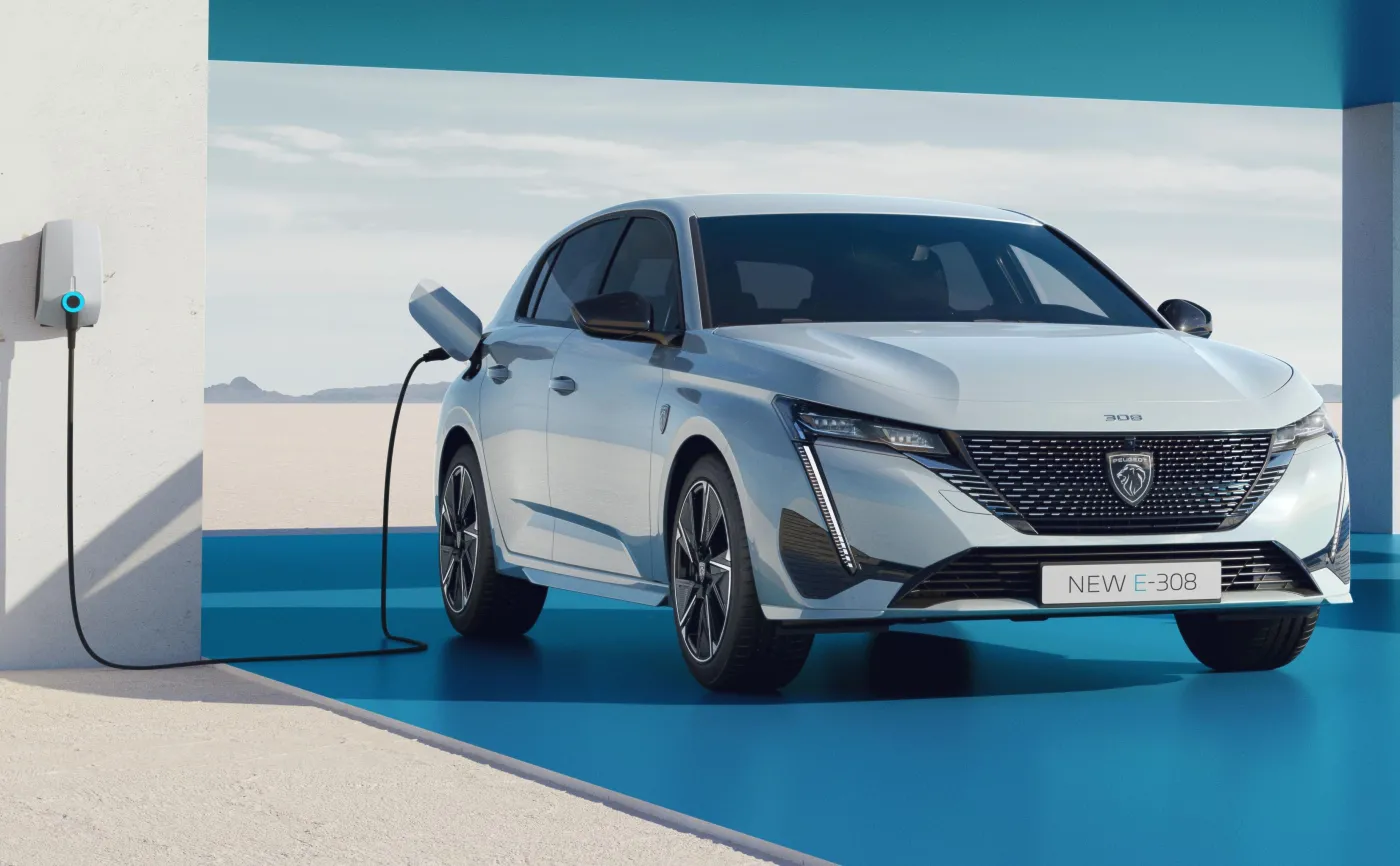 Peugeot e-308