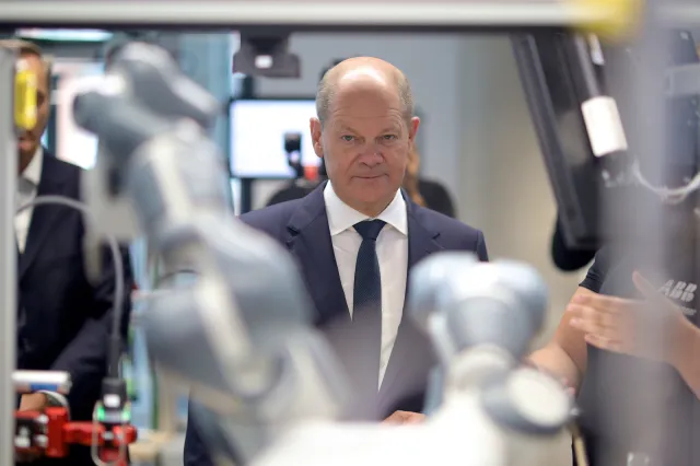 Scholz odrzuca polskie żądania reparacji