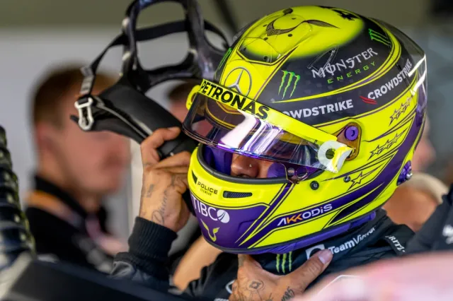 Lewis Hamilton ukarany. We Włoszech wystartuje z ostatniej pozycji