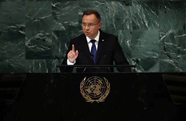 Rosja użyje broni nuklearnej? Duda: W USA też są rakiety z ładunkiem jądrowym...
