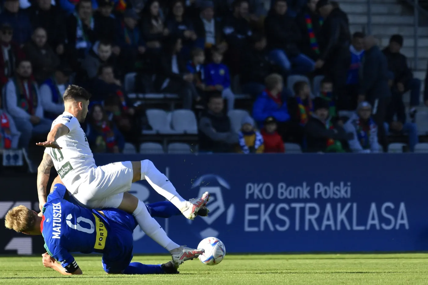 Derby dla Miedzi. Legniczanie pierwszy raz w tym sezonie nie stracili bramki [WIDEO]