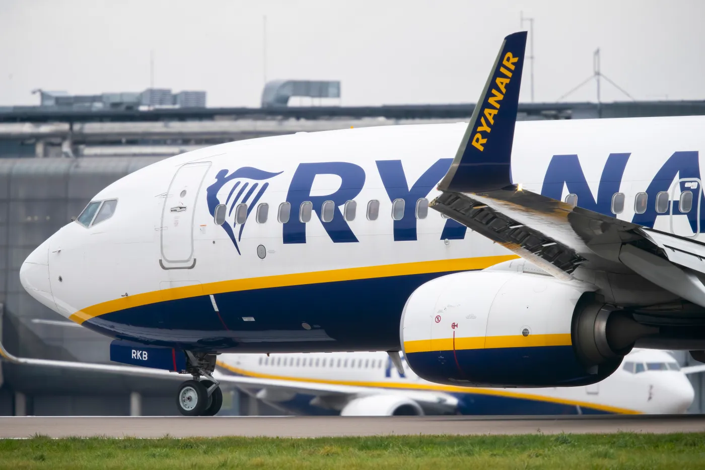 Boeing lecący z Poznania musiał awaryjnie lądować na Węgrzech. Poderwano Gripeny
