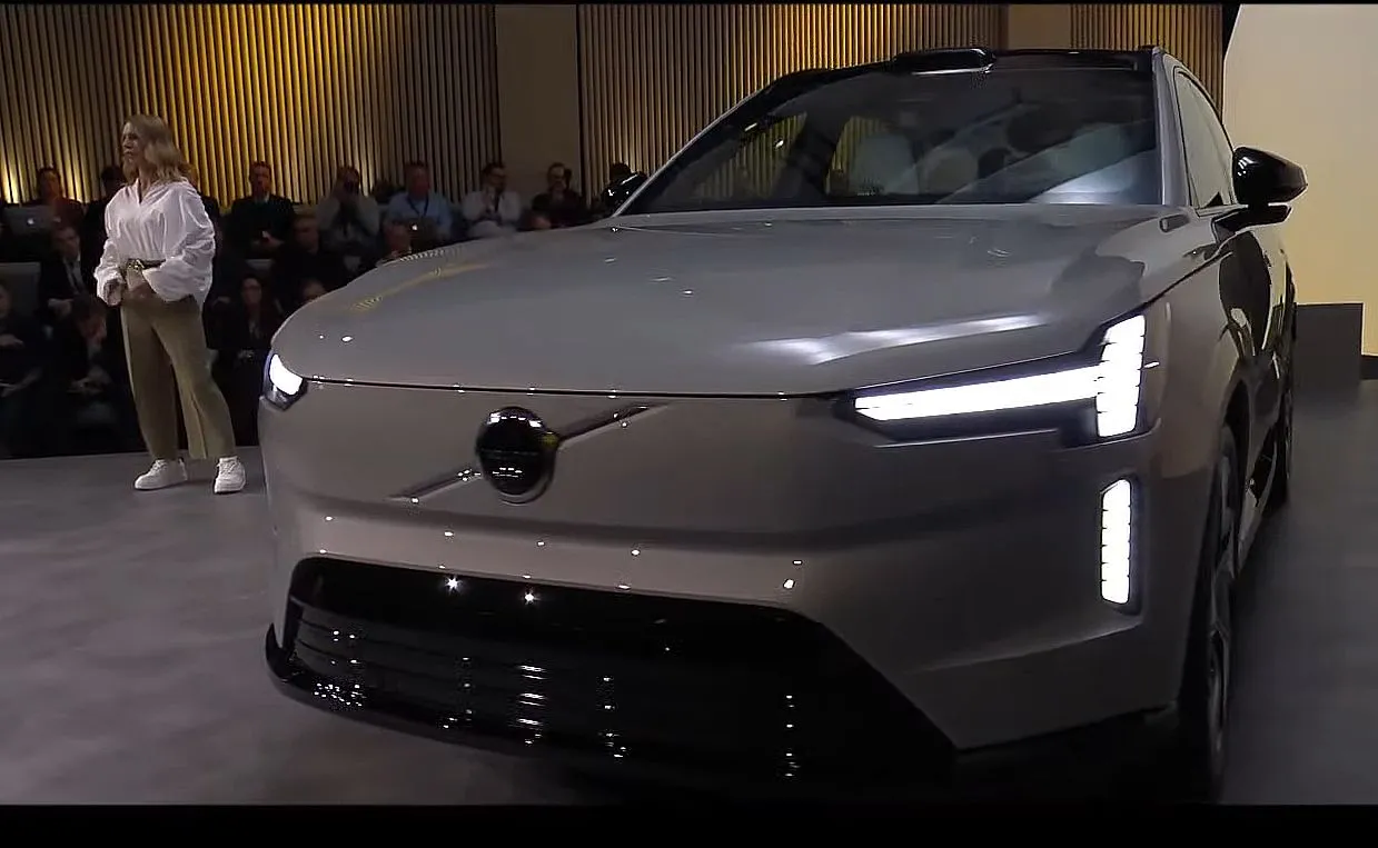 Volvo EX90