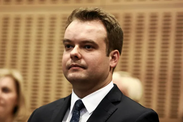 PiS grozi palcem SP? Bochenek o Ozdobie: Zmiana organizacyjna, zaplanowana od tygodnia