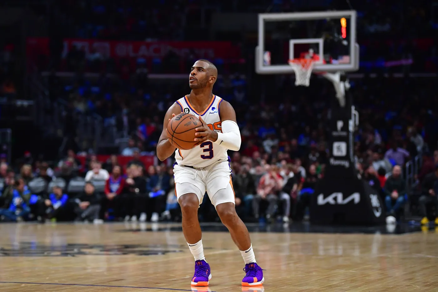 Gwiazdor ligi NBA skończył studia... po 19 latach