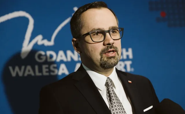 Horała: W tym roku umowa z prywatnym inwestorem CPK. W grze czterech oferentów