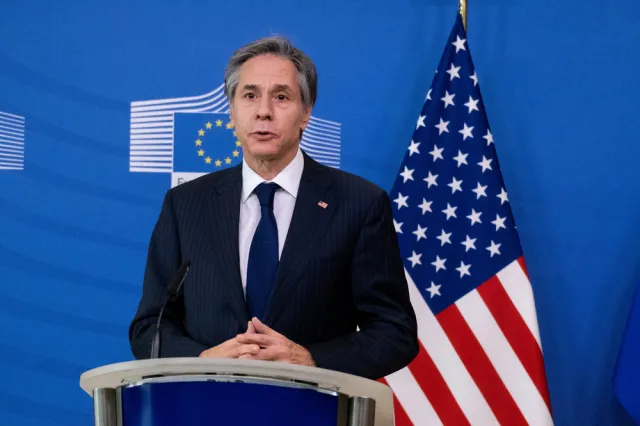 MSZ Chin w rozmowie z Blinkenem: Rosja ma uzasadnione obawy w związku z Ukrainą