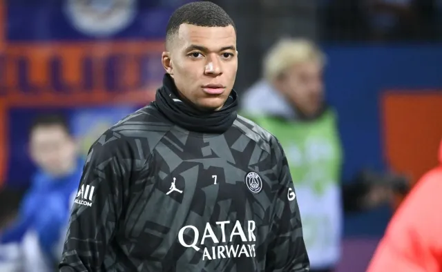 Plebiscyt FIFA. Messi, Mbappe i Benzema w finałowej trójce na Piłkarza Roku