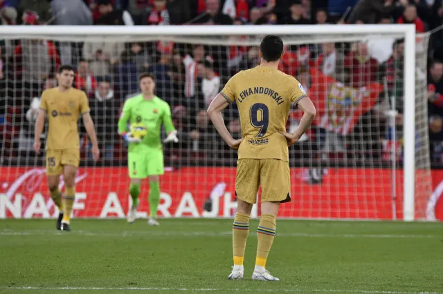 Lewandowski nie wykorzystał okazji. Sensacyjna porażka Barcelony [WIDEO]