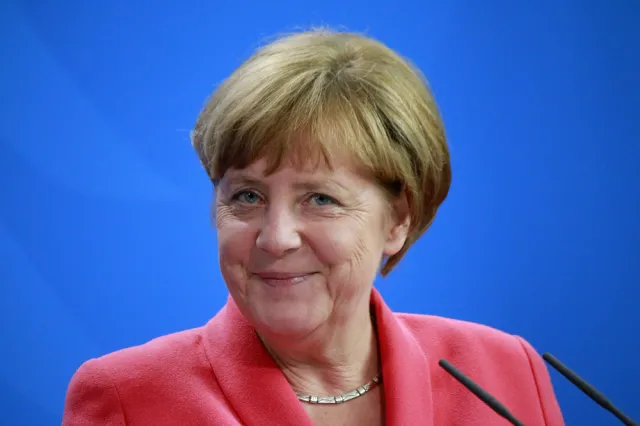 To odznaczenie dla Merkel budzi w Niemczech kontrowersje