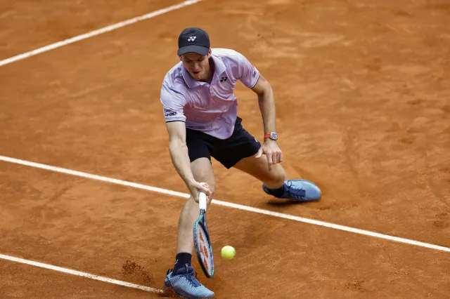 Turniej ATP w Madrycie. Hurkacz odpadł w trzeciej rundzie