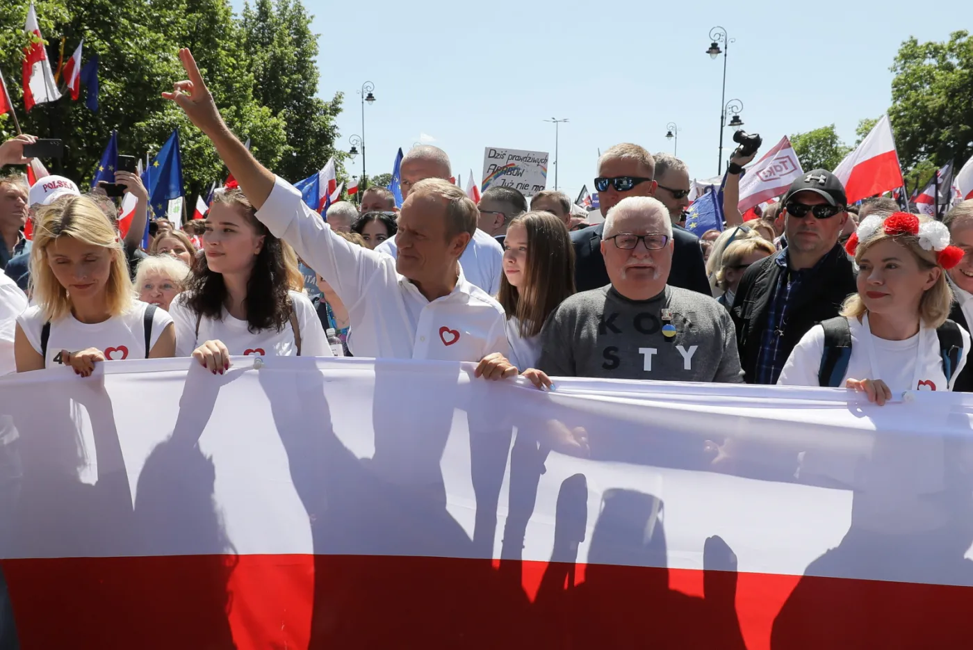 Marsz 4 czerwca. Tłumy zalały Warszawę. ZDJĘCIA