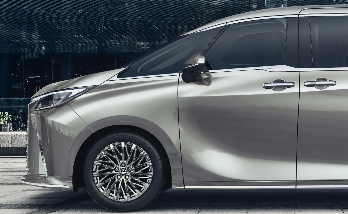 Lexus LM 350h