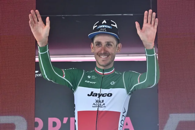 Zana wygrał 18. etap Giro d'Italia, Thomas wciąż liderem